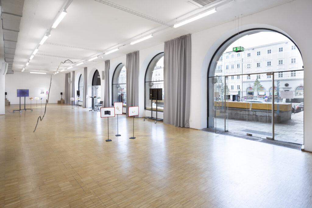 unsought good |exhibition view | ©sebastiansix