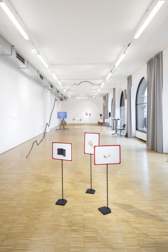 unsought good |exhibition view | ©sebastiansix